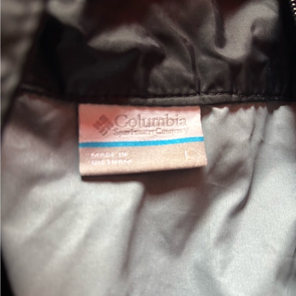 Columbia Men’s Rain Jacket - Picture 4 of 6